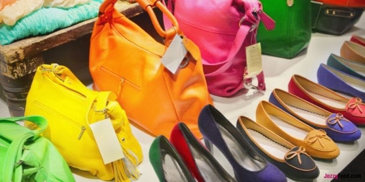 When Not to Match Your Shoes and Handbag